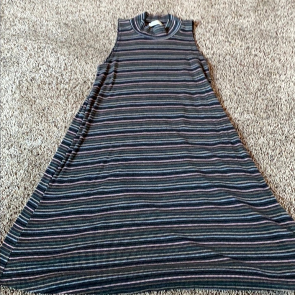 Multicolored Mock Neck Knee Length Dress